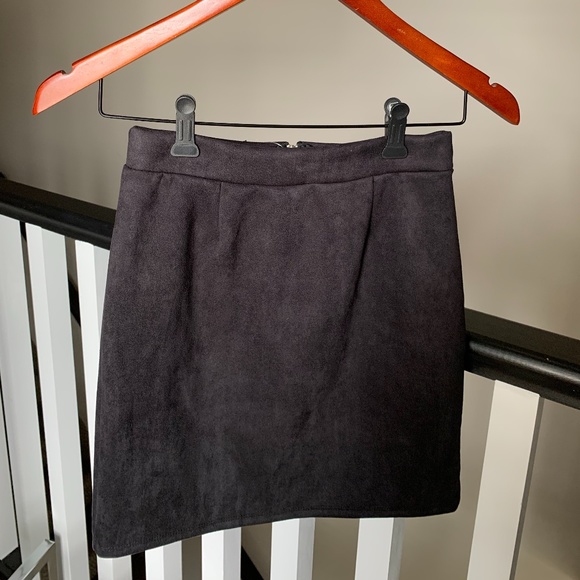 NWT Faux Suede Mini Skirt - Picture 2 of 2